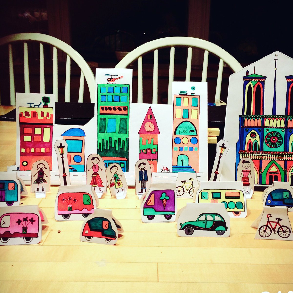 HablaYoga's tweet image. #Teachinglanguage thru #PopUpArt. Designs by @madebyjoel  #EnseñandoLenguaje a través del #arte