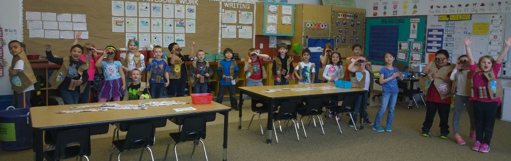 AgenoFirstGrade's tweet photo. Finished making our ranger vests with some awesome binoculars! We went exploring around the school. https://t.co/6qPWMeRb1I