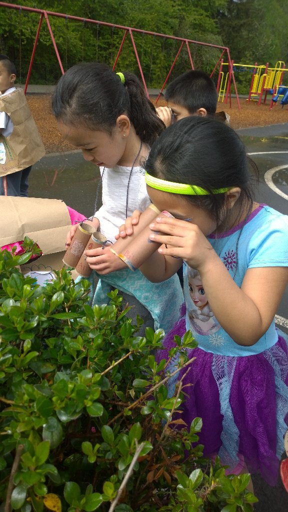 AgenoFirstGrade's tweet photo. Finished making our ranger vests with some awesome binoculars! We went exploring around the school. https://t.co/6qPWMeRb1I