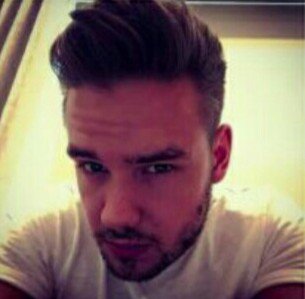 WorldNotes1D's tweet photo. +aquellas áreas calvas y vivir allí para siempre' -S
#TeamWorldNotes1D
#1BillionWMYB https://t.co/W3SOKwWBIG