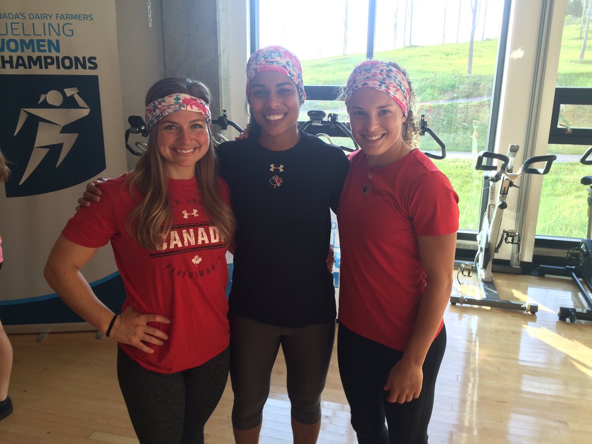 RugbyCanada's tweet photo. Great night at @PISEworld for the @FastandFemale ChampChat as our athletes tell their story! #ChampionHer https://t.co/b7YdopHppd