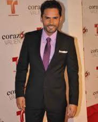 FabianRiosRDFC1's tweet photo. @CValienteTV vuelve a #RD @fabianrioss Es Guillermo Del Castillo "Willy" Estreno 2 De Mayo 11:00Pm #ColorVision9 https://t.co/bBEX9WOF7N