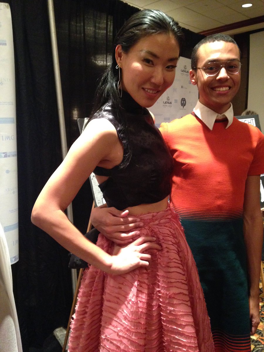 TexasScience's tweet photo. Future of fashion @ #UTFASHIONSHOW2016 #UTUFG #UTFASHIONSHOW https://t.co/NErv6eD9sc