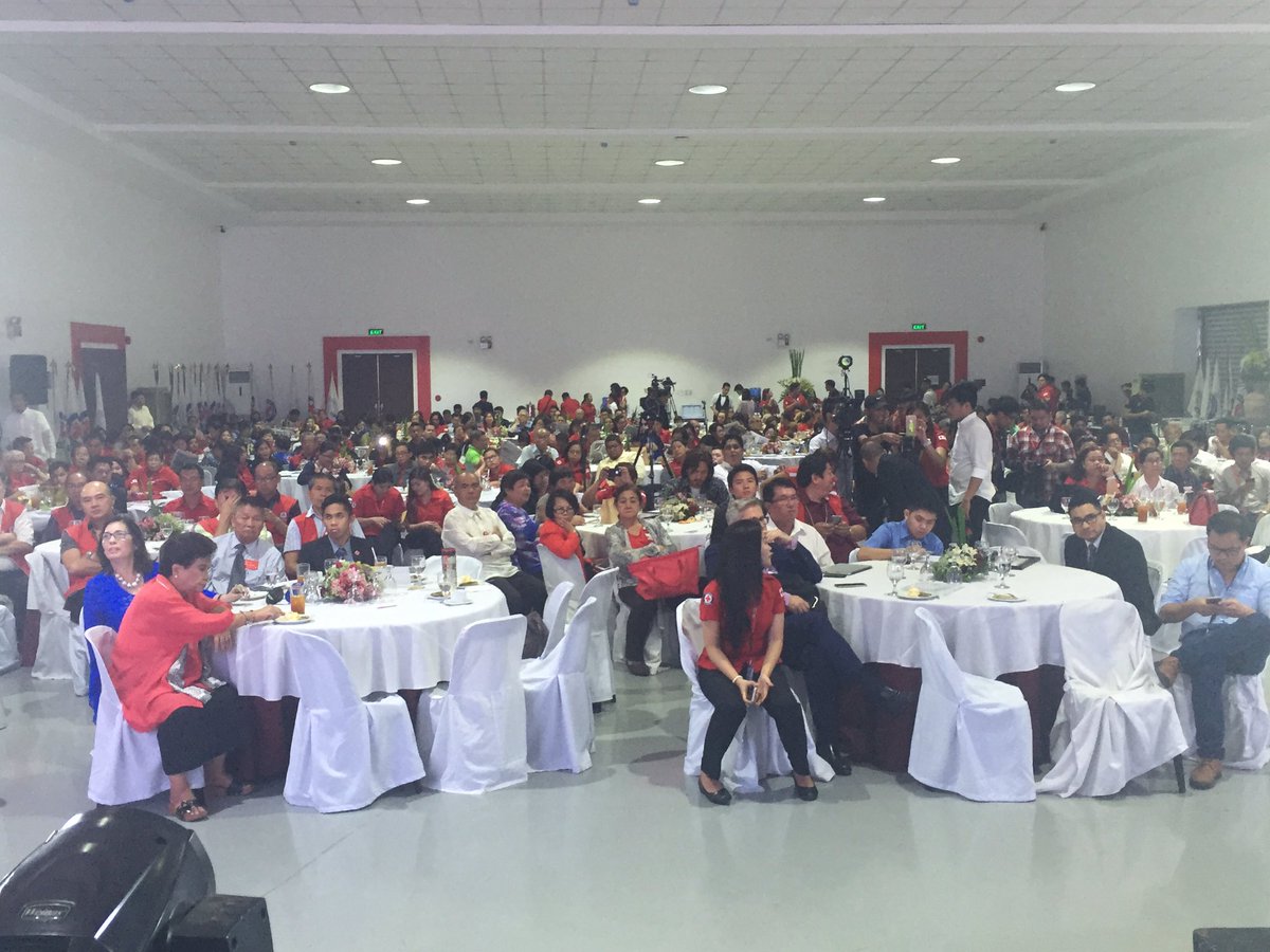 mariaressa's tweet photo. Onstage at the @philredcross national convention https://t.co/GHTnNR2G8z