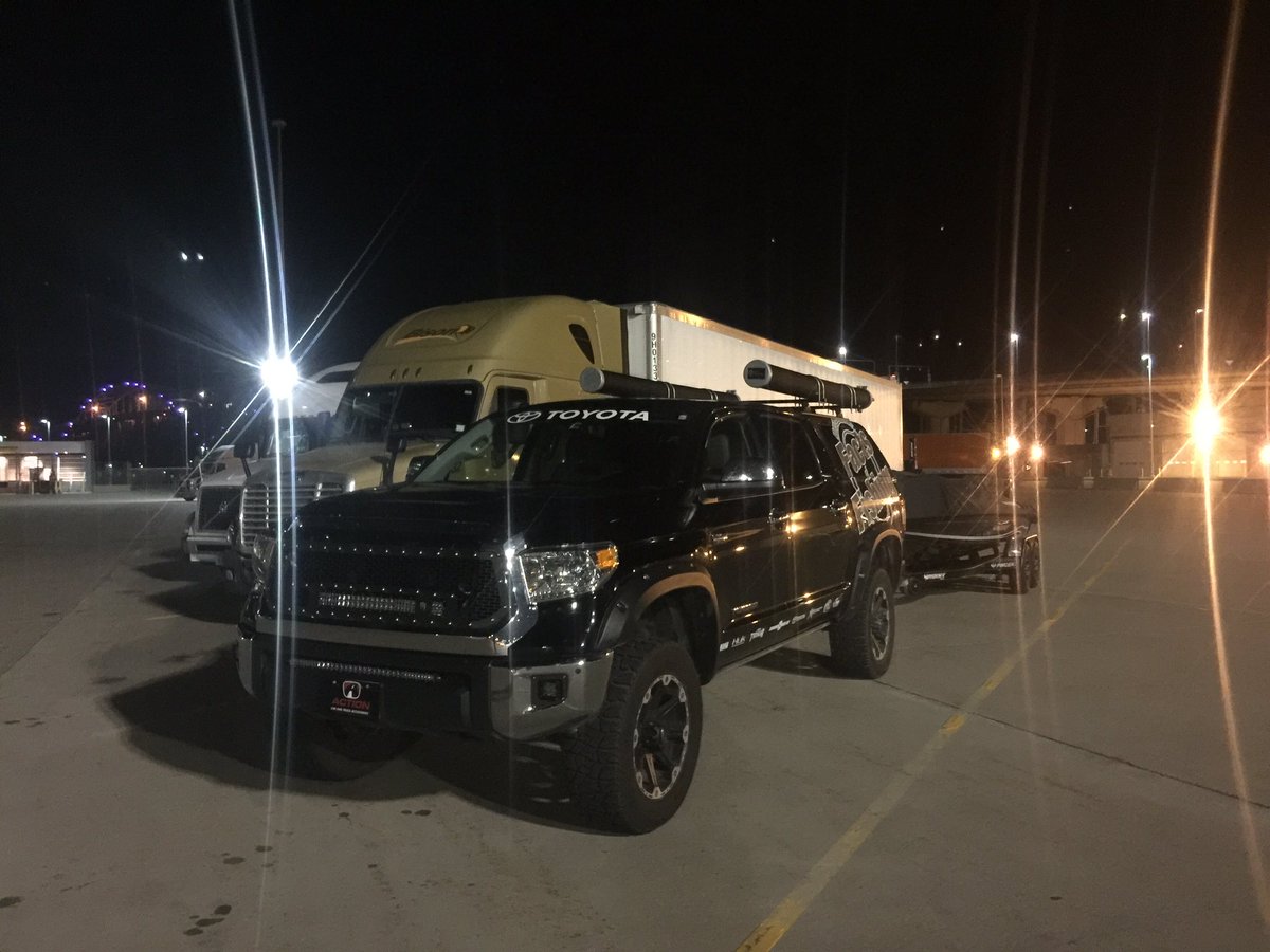 DaveMercer's tweet photo. The life of a trucker can be a lonely one lol. Night night rabbit zzzzzzzzz https://t.co/59UQHiYELI