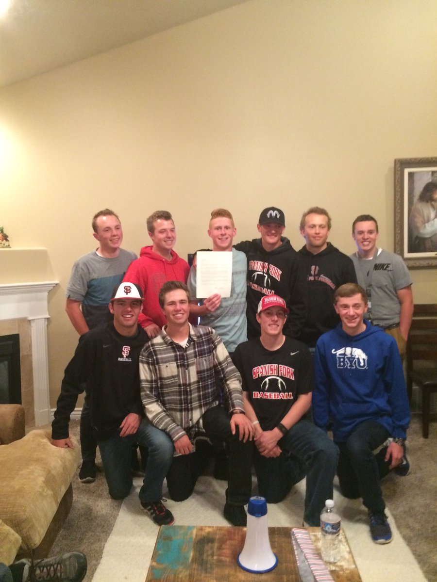 BrandonArchi08's tweet image. My boys @nick9harrison and @jbcstriker are going to do some great things in Kenya and Brazil!!👔 Love you guys #6down