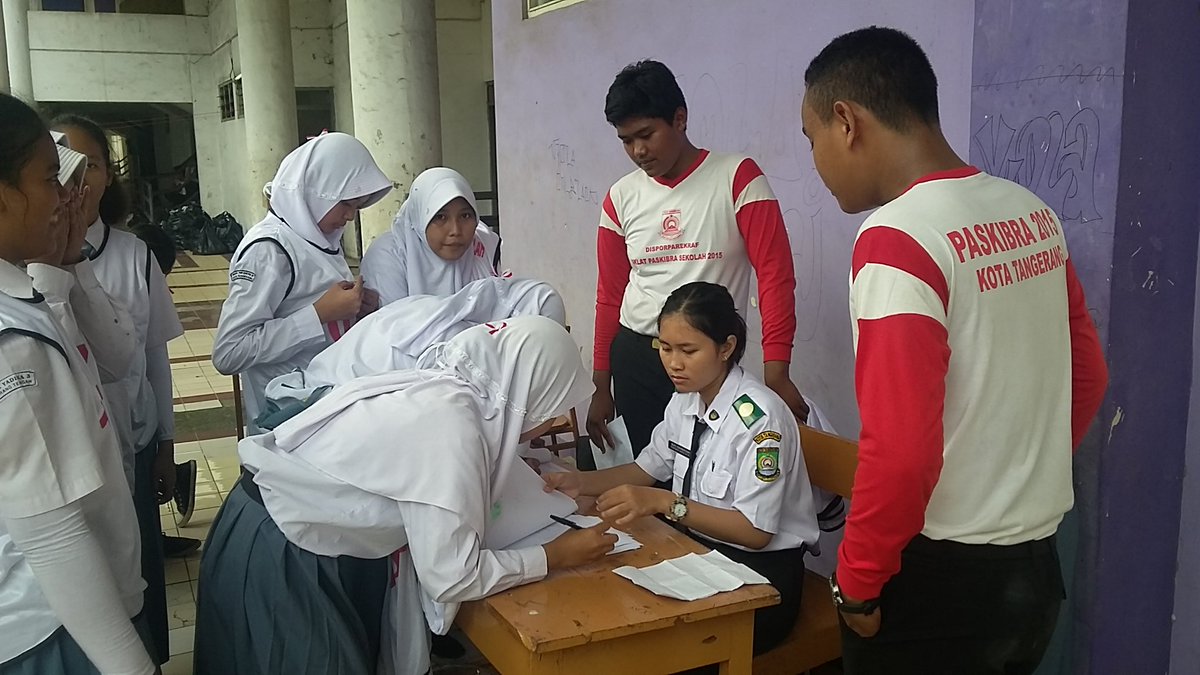 pasko_TNG's tweet photo. Regist masih berlanjut... #Diklat2016kotatangerang https://t.co/34Mv8sL98E