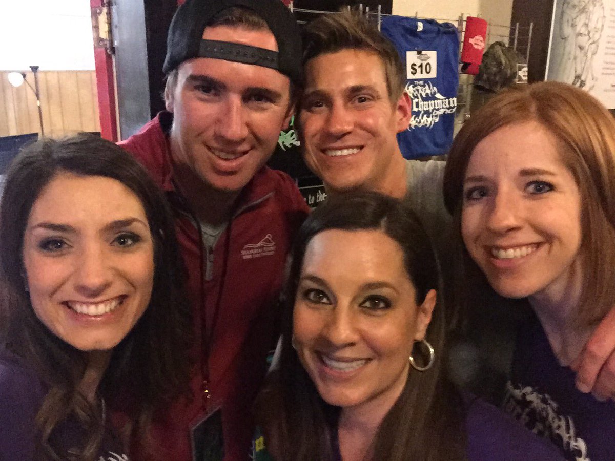 KristiKat's tweet photo. @ClarkManson rocked the Shrine!!! #ClarkManson #SpringfieldMO https://t.co/vBUQUYiLQR