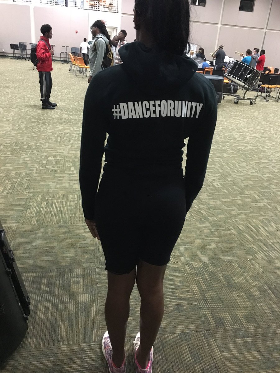 Knd15Keishana's tweet photo. #DanceForUnity https://t.co/XeXdh3dAB9