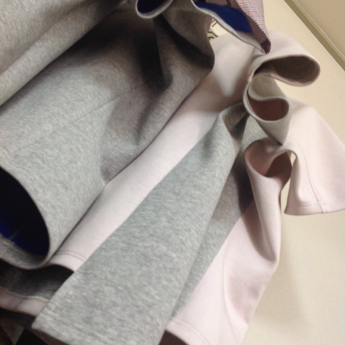 1868Hariito's tweet photo. Tシャツシリーズ突貫工事。
まだまだ先は長い。
それにしてもグレーだ。
#hariito #MEETMAAT https://t.co/ecsOuaBKrK