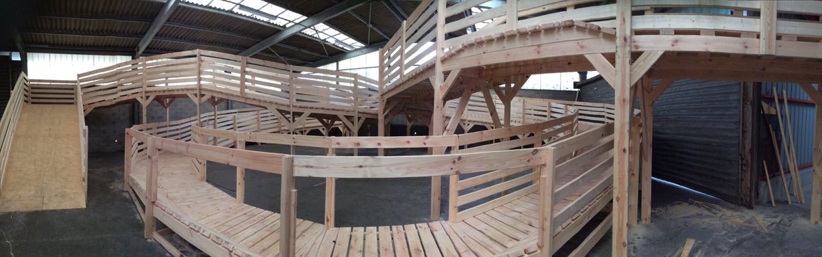 regiongrandest's tweet photo. Visite du chantier #Stride @strasbourg Bike Indoor Park sur ancien site @SNCF @MaximeMarotte  ouverture été 2016 https://t.co/h8Ym9AWLxK