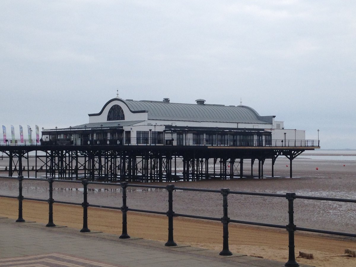 Loving the Bondholders event on the Pier at Cleethorpes @marketinghumber @Ststephenshull