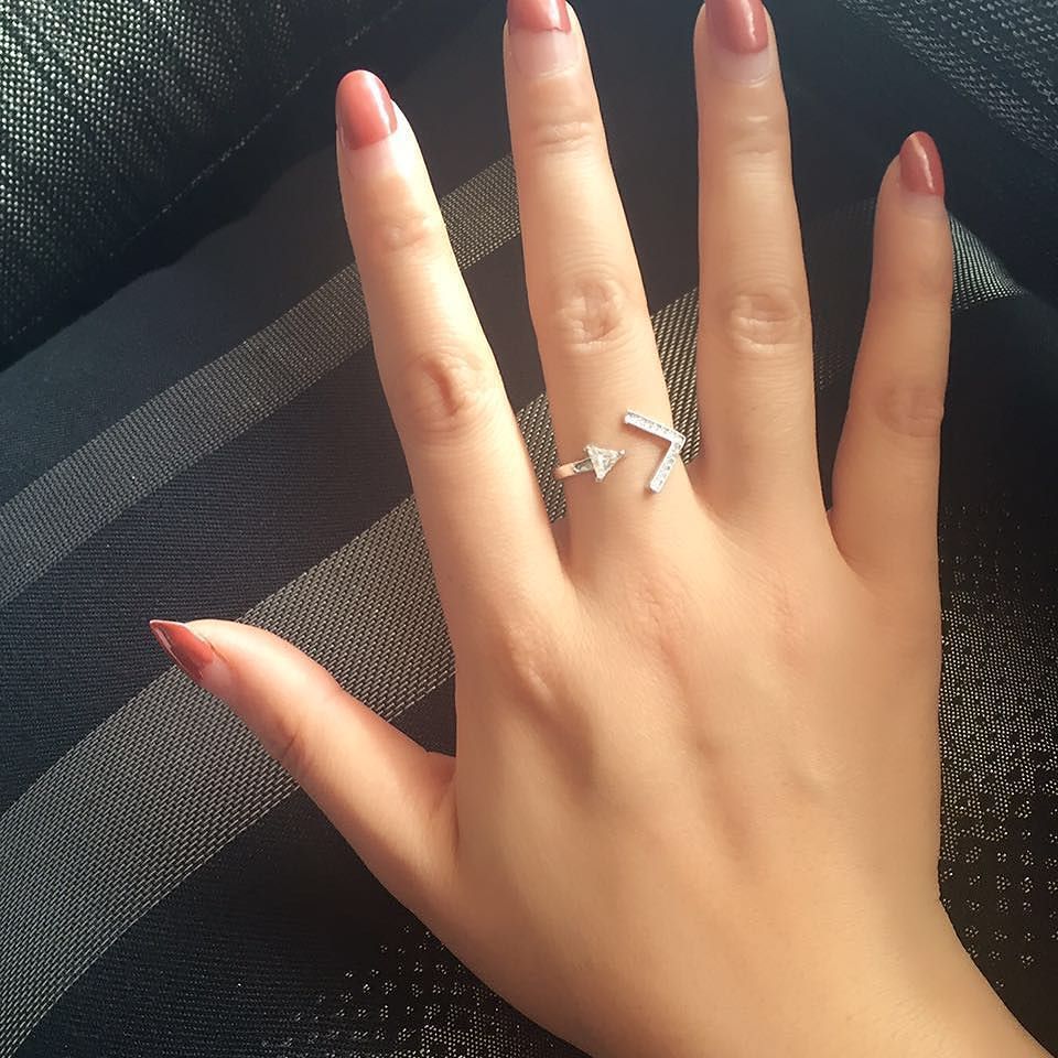 Chinatile's tweet image. Special design! Very beautiful!  #ring #rings #ringer #ringgirl #ringparty #ringforsale #к… ift.tt/1qtSizv