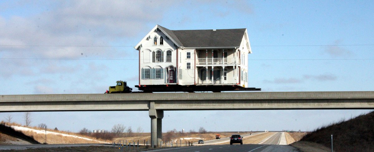 When your #stair is so beautiful you'd rather move your entire house instead of moving to another one. #housegoals