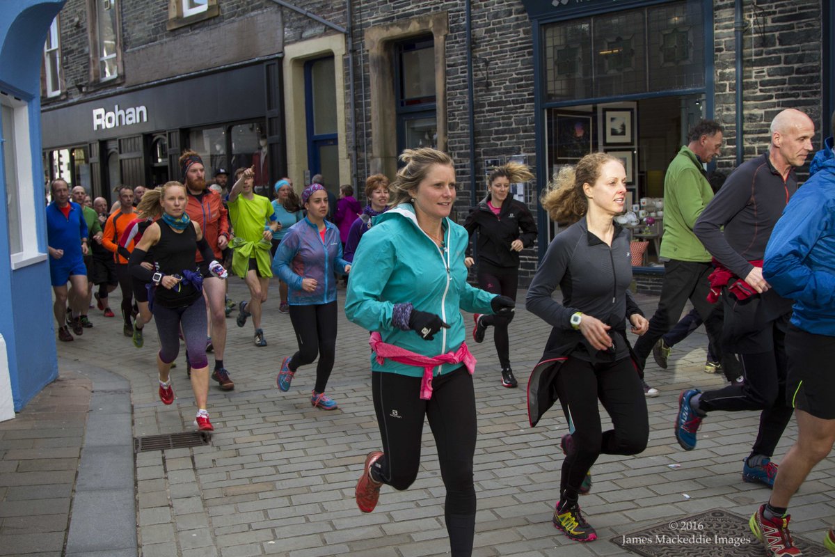 MyOutdoors's tweet photo. @SalomonRunning #salomonadvancedweek2016 Part 2 - The Run  Hosted by @georgefisheruk https://t.co/jrbJjIPLW5 https://t.co/8m2JOyhVzI