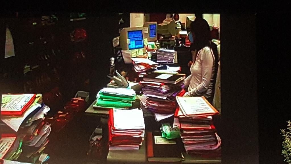 SendinMarques's tweet image. #mpo16 I.Llambes "La Admon de Justicia esta colapsada 270.000 sentencias sin ejecutar... Mediacion imprescindible