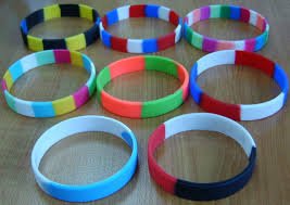 FirstClassWrist's tweet image. An Ever lasting #style Icon in the Form of Rubber #Bracelets 
goo.gl/9T30tx
@FirstClassWrist