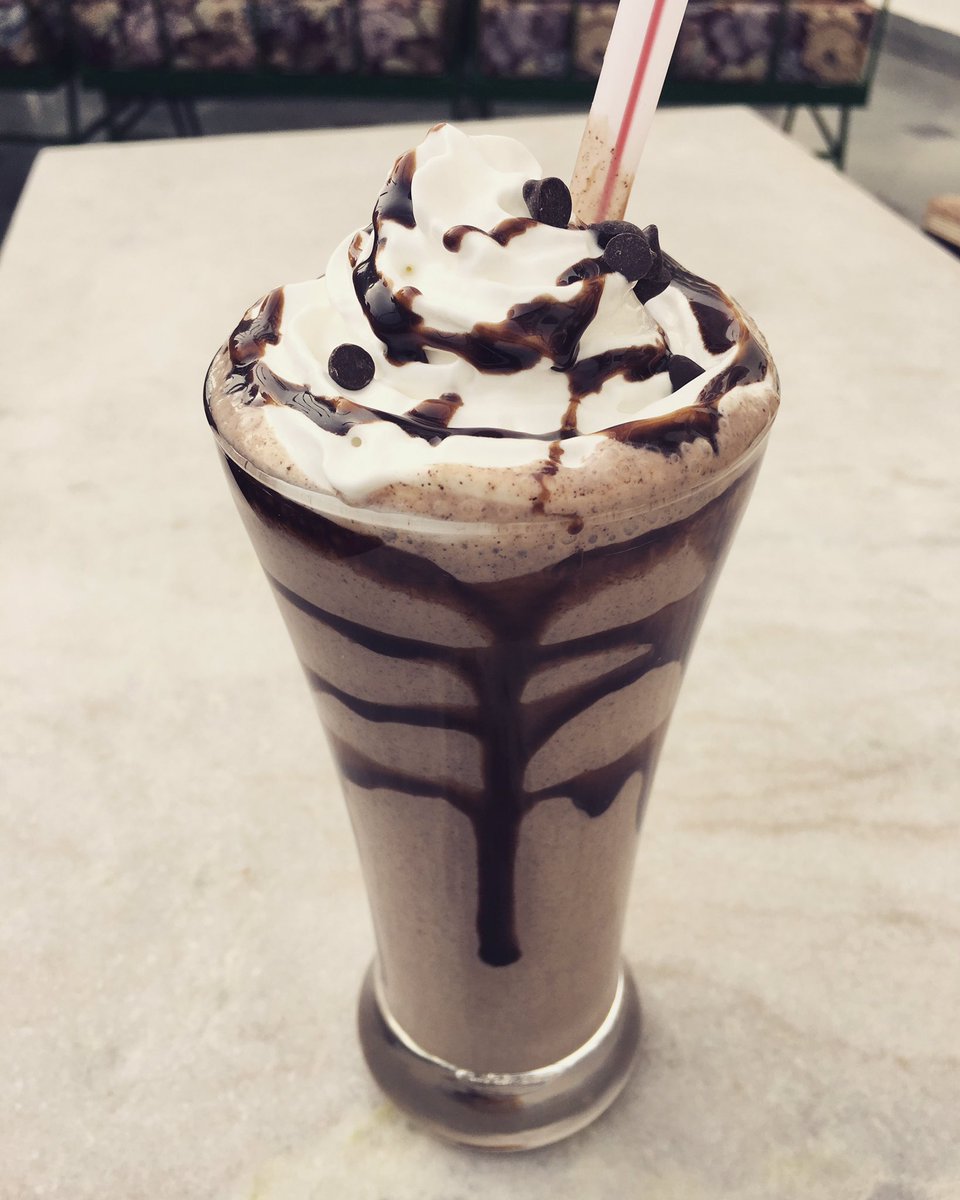 TheMudcup's tweet photo. Don't want hot tea or hot coffee? Come get a banana chocolate Frappé #themudcup #frape #mussoorie https://t.co/M9hQ9HDqtj