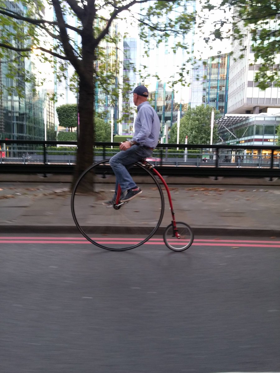 LDNCycleChic's tweet photo. Less racing, more pootling! Penny-farthing spotted in South London: https://t.co/nRldRXgGtU
#CycleChic #LDNCycleChic https://t.co/UOlvDDtX7z