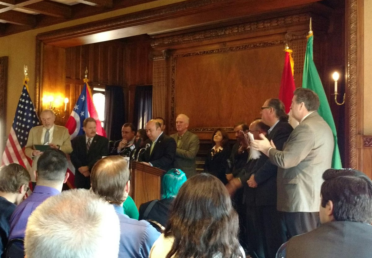 Cleveland_Film's tweet image. BREAKING!  Press conference announcing state funding for a new film school at Cleveland State! #FilmInCLE