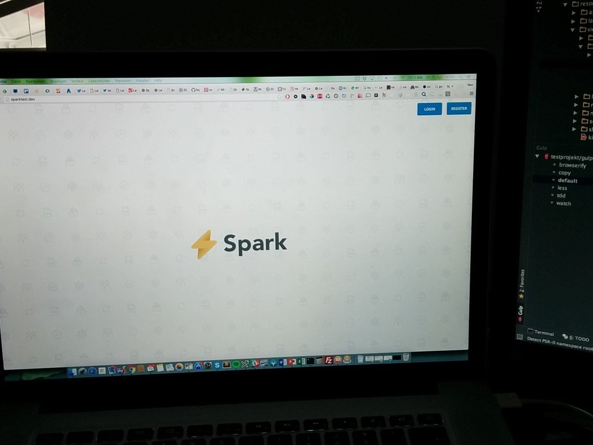 gwagwagwa's tweet image. #sparkwatch installed my first spark APP localy :)