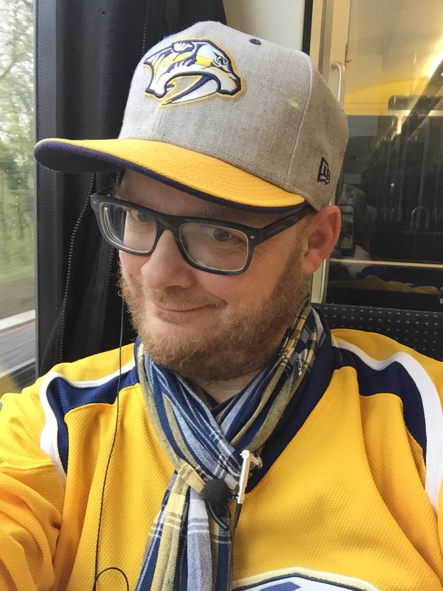 Esoxluzius's tweet photo. #predarors @rjosi90 morgen früh hier 5.30 Playoff https://t.co/CXbDAdqqf8