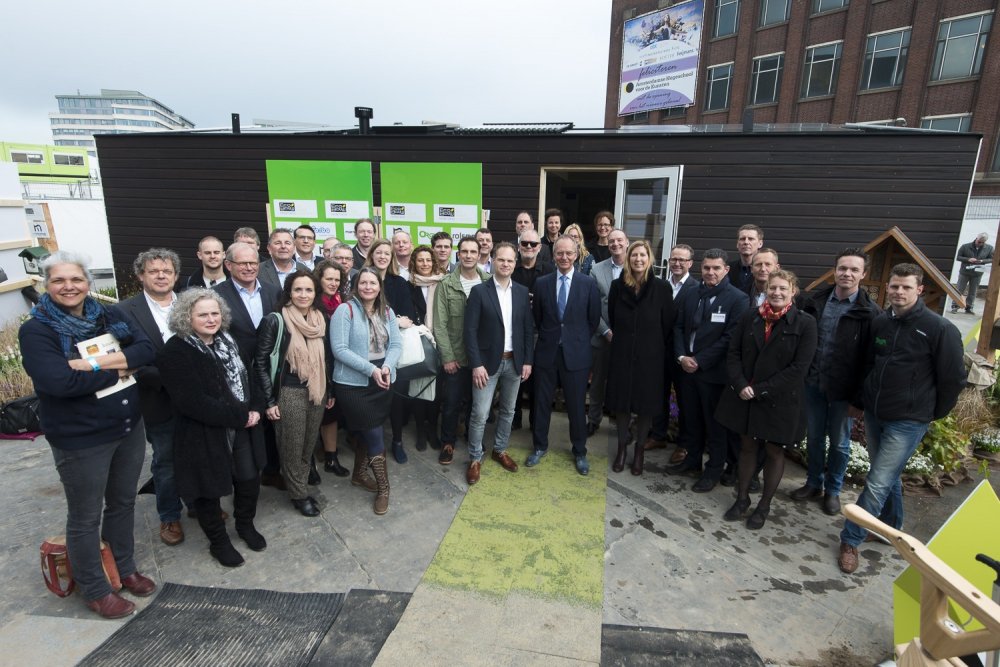 Minister Kamp opent eerste te vermarkten biobased huis duurzaamgebouwdconnect.nl/nieuws/2016041…