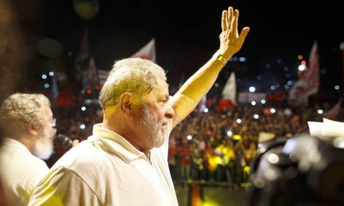 OGloboPolitica's tweet photo. Impeachment terá efeito de tirar foro de Lula e ministros investigados. https://t.co/2cWNtDSwfQ https://t.co/c3om1qKVdt