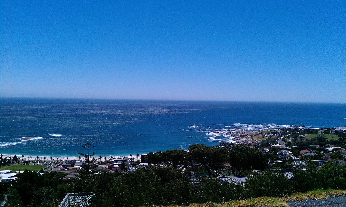flySAExpress's tweet image. #ThatFridayFeeling #flySAExpress take time and enjoy the last days of Sunshine along the South African coast.