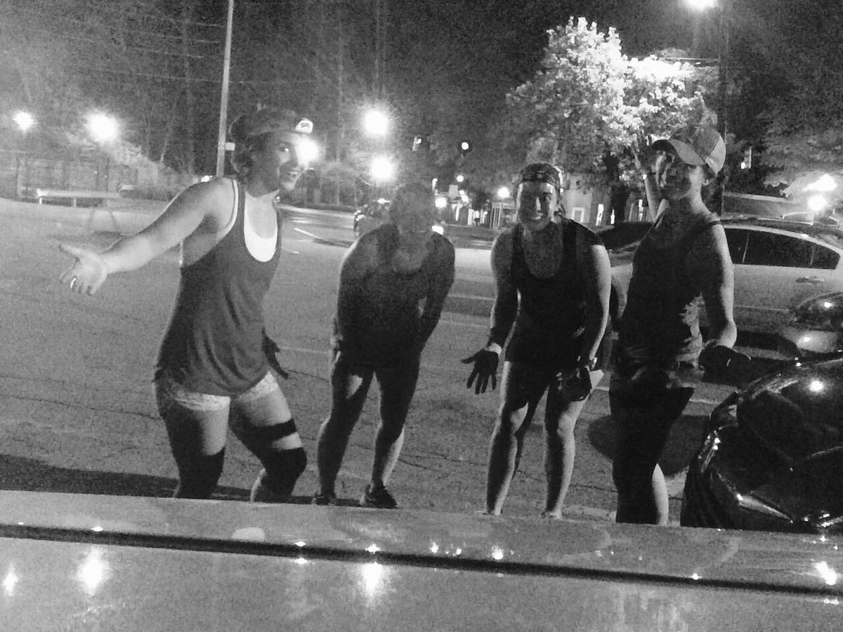 bewareofbares's tweet image. What 430am long runs look like. #ccc100