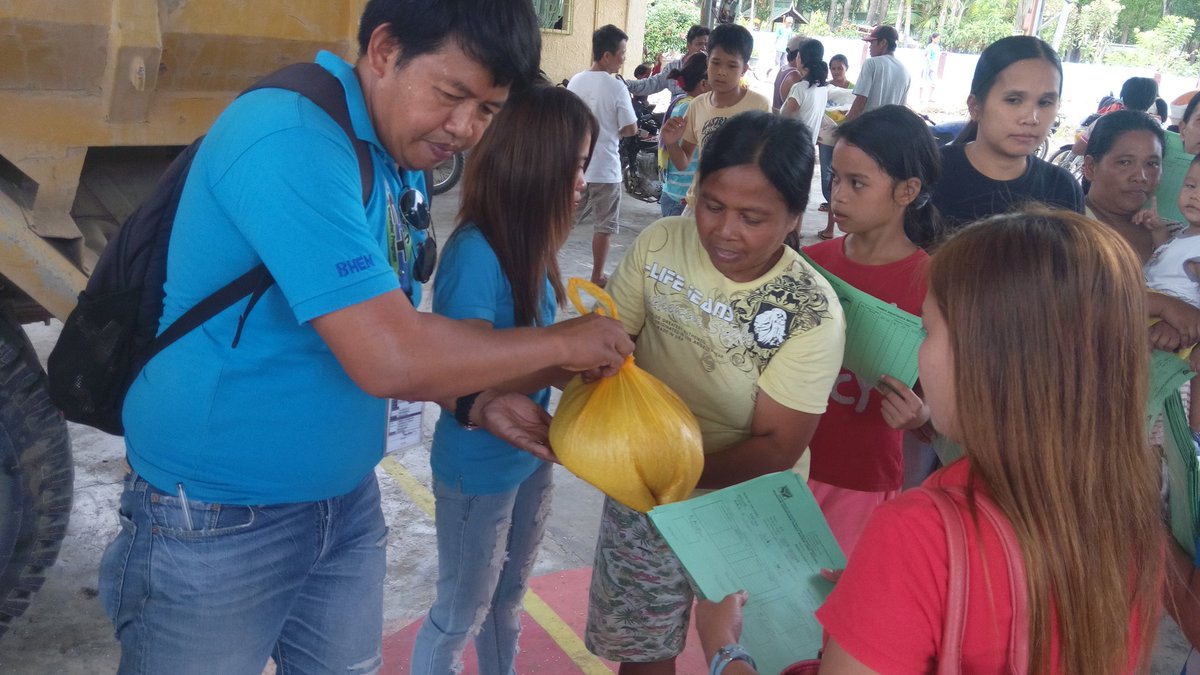 BethDURON's tweet photo. #DSWDResponse https://t.co/dIvT3b3gWK