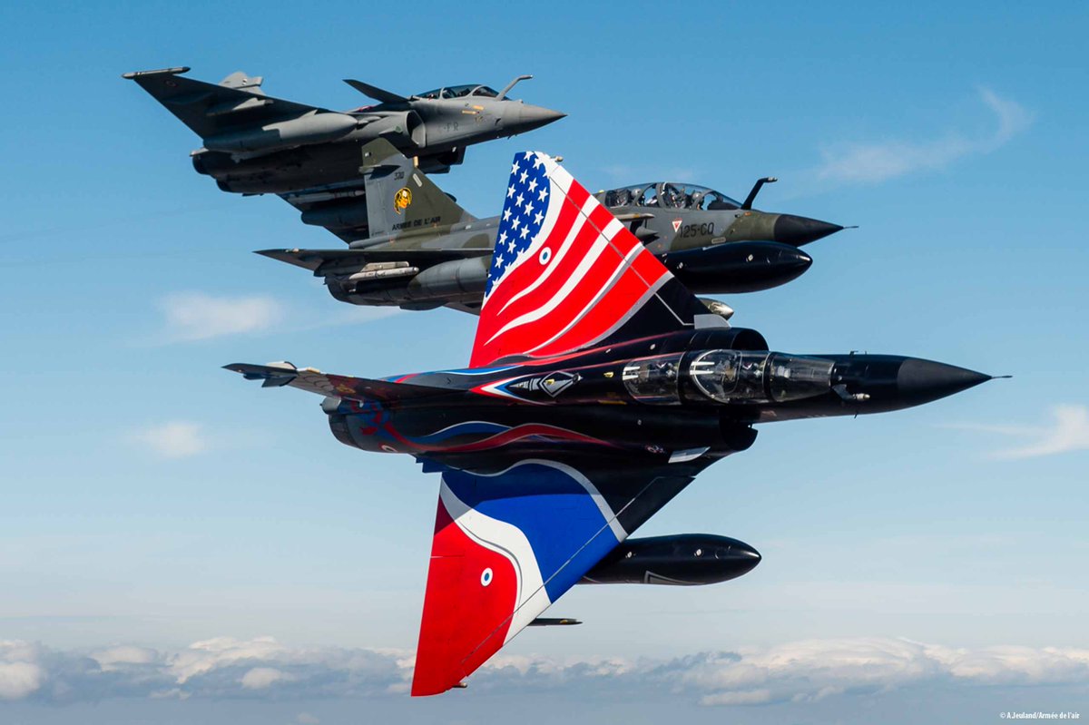 #FF #FighterFriday Fresh but hot : "100 years old and still airborne !" #LaFayette #VendrediChasseur #Artday #avgeek