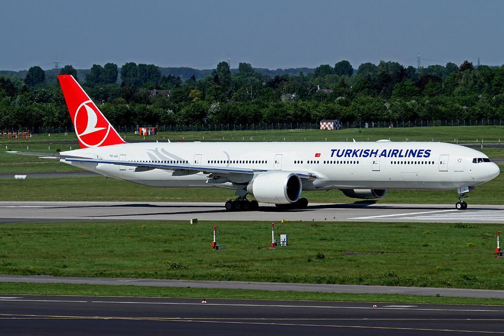 DeltaBravo33's tweet photo. Instagram : by g.sv7 - The new b777 for Turkish Airlines is undergoing final assembly TC-LJI in Everett.
#turkisha… https://t.co/cjcU3ICofF