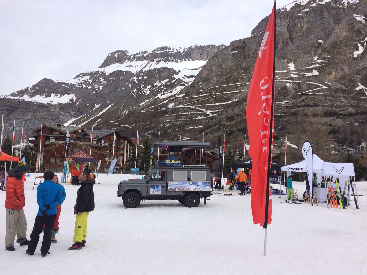 PopTopEvents's tweet photo. #valdisere #djtruck #poptopevents #printempsduski https://t.co/8bhcHmqJXy