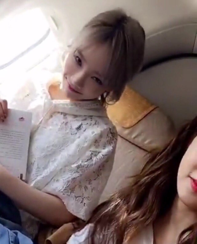 starcrossed309's tweet photo. Taeyeon's smirk whenever she's on tiffany's snapchat 😂 #taeny https://t.co/7PB7nn85s3