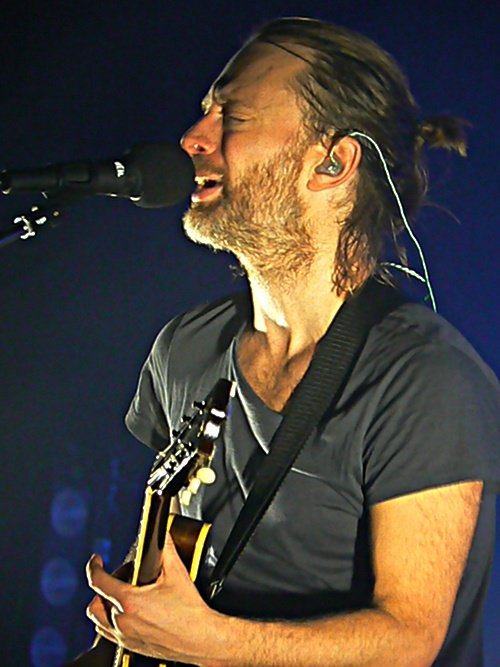 NoiseyMusic's tweet image. Hey nerds, there's a new Radiohead album coming out in June! bit.ly/1W36uvh