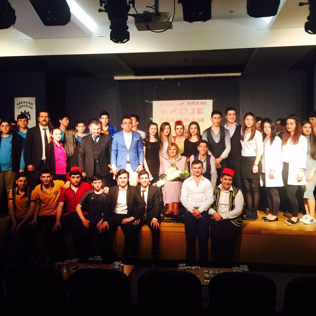 TOFD yararına çocuklarımızın düzenlediği gösteriye katılan TOFD Başkan yardımcısı Semra Çetinkaya'ya teşekkür ederiz