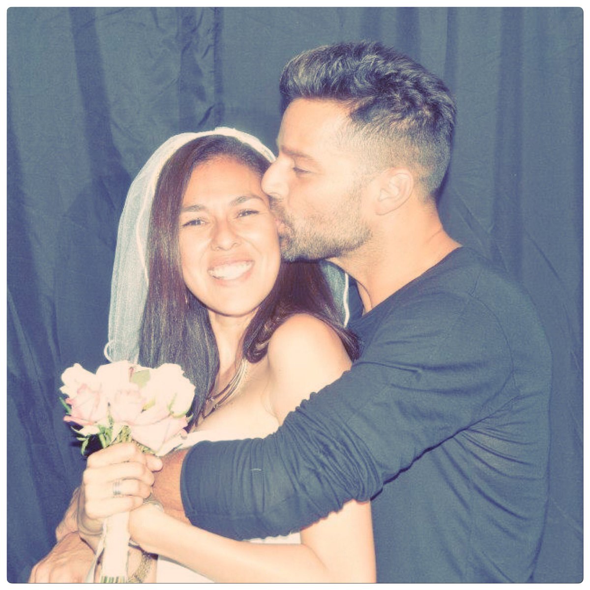 ttannyz's tweet photo. Mi sueño hecho realidad #MiDisparoalCorazon 💕💕❤️❤️ https://t.co/hMUFbpNAPC