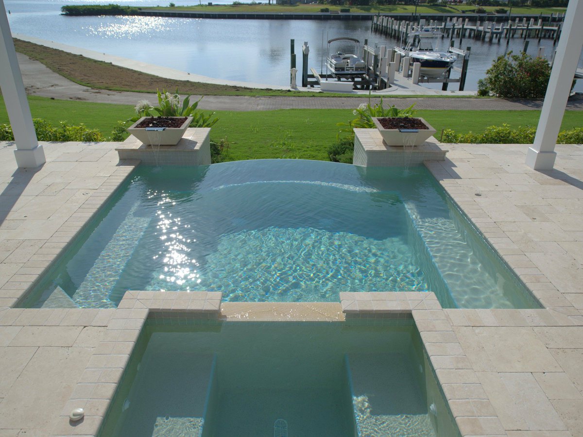 MichaelGThorpe's tweet photo. #InletPalms Enclave of 7 Luxury Townhomes Hutchinson Island, from $995,000 https://t.co/nw5WB70iYb #RealEstate https://t.co/k6cLsotpd0