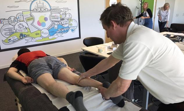 FMGFoundation's tweet photo. Our #FMGrunners getting fab @oaktreetherapie treatments. All ready for @BrightonMarathn now! https://t.co/eD8up5QIVw https://t.co/Qnm4WNMa4e