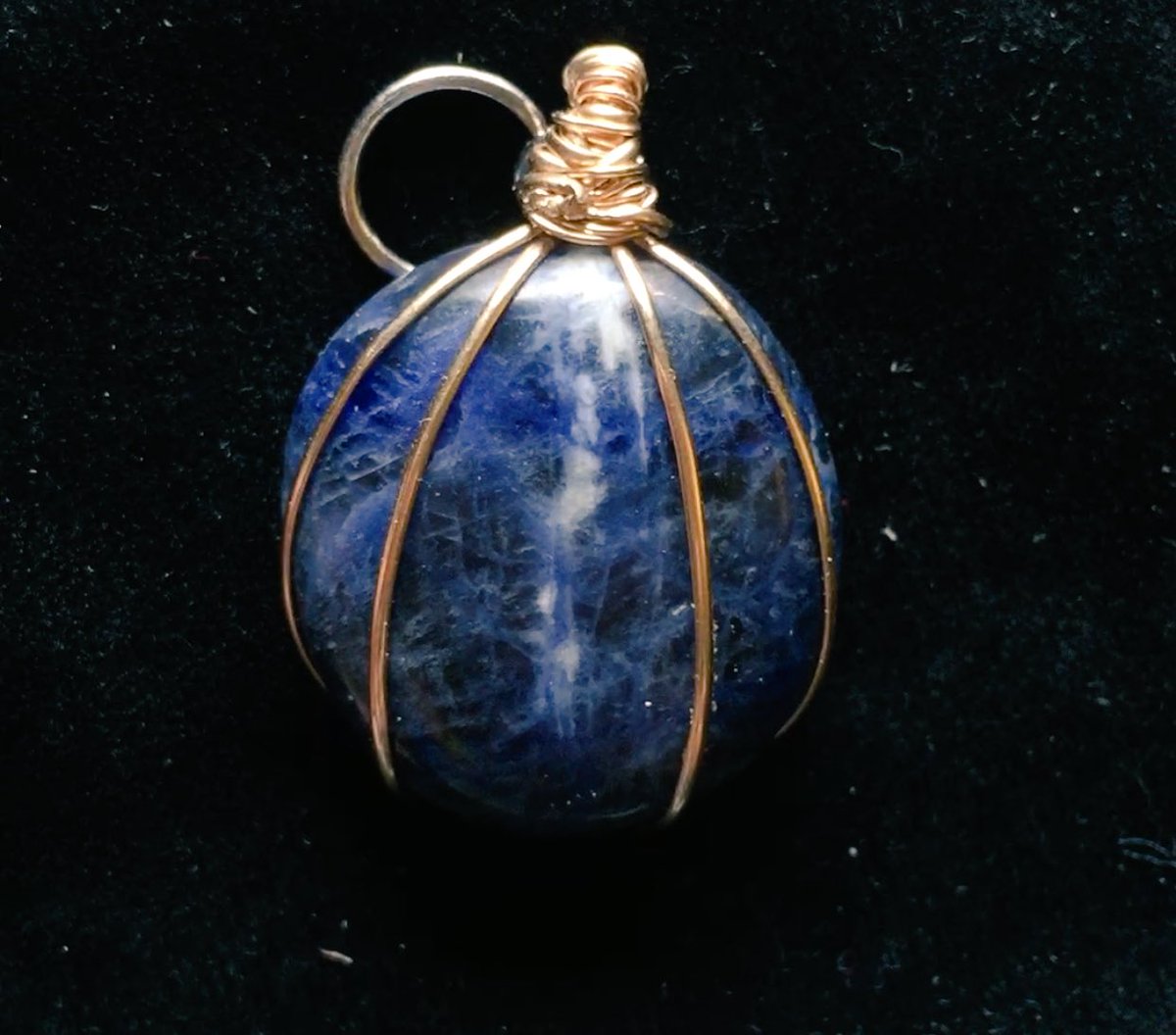 wickedwirewraps's tweet photo. Seriously, follow and like my FB page!

https://t.co/NacqxxRVdQ 

Plz &amp; Thx <3 

(("Royal Mark" pictures below)) https://t.co/eBZ5Dl2i1w
