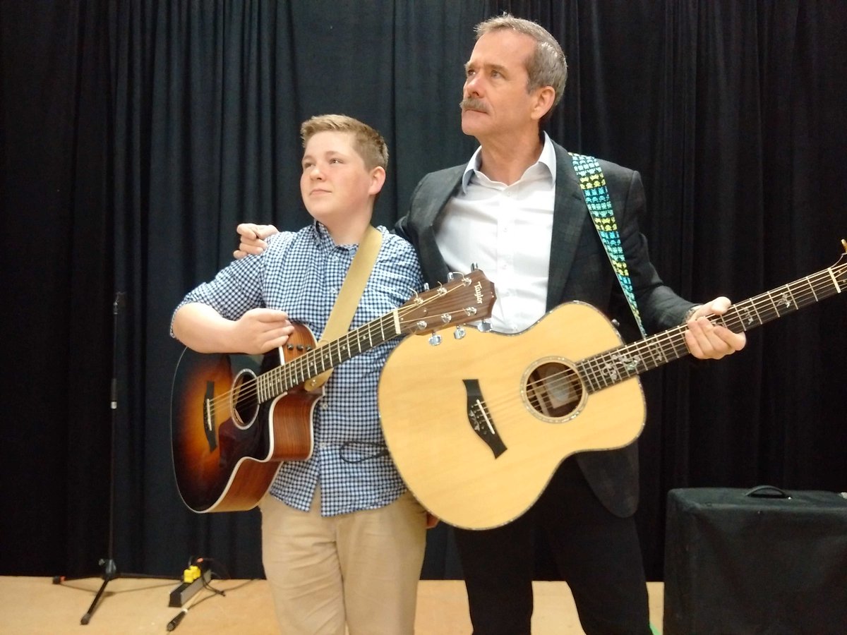 Willy and I are performing for a big schools crowd in Fergus today. We're tuned, practiced and ready.