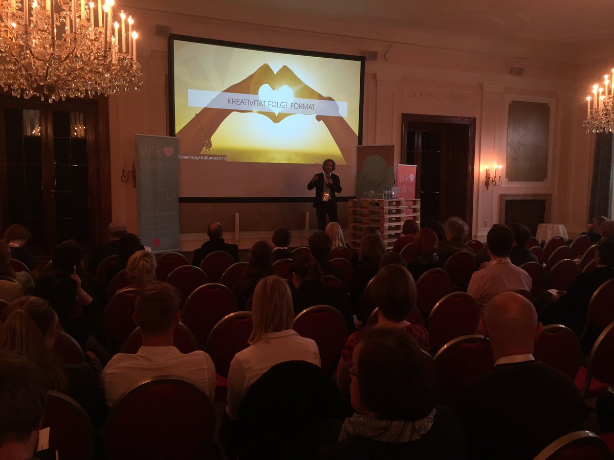 contentday_sbg's tweet photo. Wenn Kreativität dem Format folgt wird sie austauschbar. @pulpmedia #contentday16 https://t.co/NhB8jb7POp