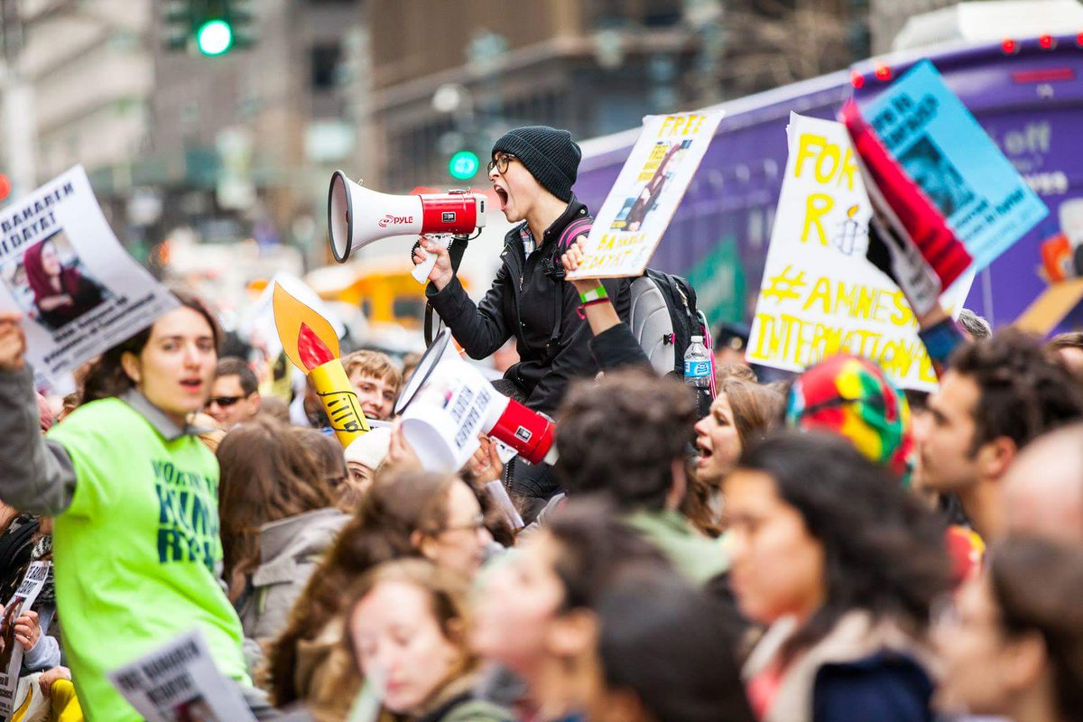 AmnestyCapHill's tweet photo. So proud of our @Amnesty colleagues in the Northeast!! PHOTOS: https://t.co/uzSBcoFWd3
#InSolidarity #GOTB2016 https://t.co/jEKjaHD2pp