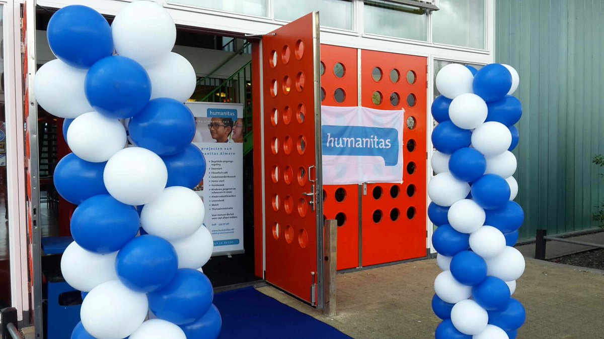 De eerste gasten lopen al binnen. We zijn er klaar voor om ons 20-jarig bestaan te vieren! #Humanitas #Almere