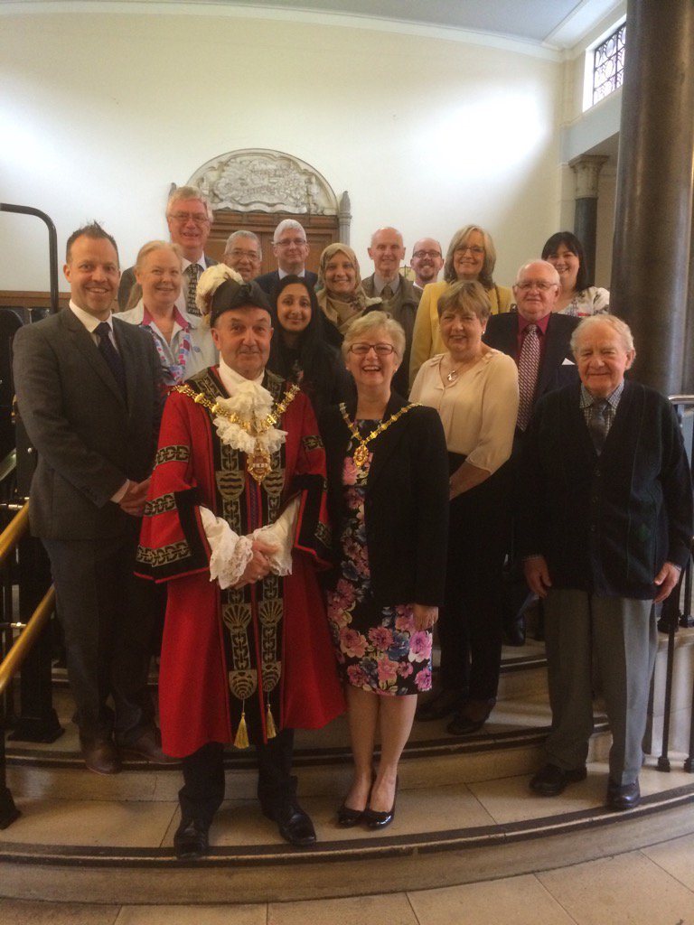 Enjoying a lovely afternoon with @DudleyMayor #celebratingvolunteers