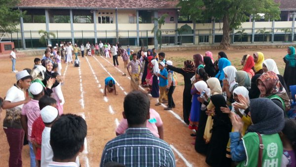 IHHen's tweet photo. Orphan Solidarity Days continues in Sri Lanka's Beruwala town with children's games and contests. https://t.co/lT8C6xvxXh