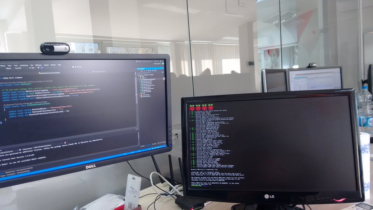 c0d3rns's tweet photo. Playing with #rpi #marchisformakers in april #lifeatvegait https://t.co/W4QXNoOwPF