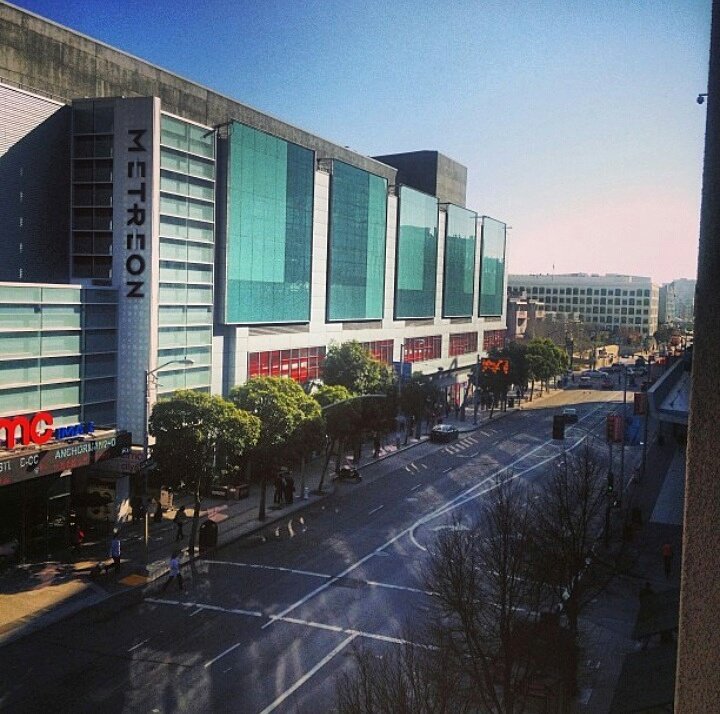 gormantamara's tweet photo. A beautiful #SanFrancisco morning... #travel #cityguide #metreonsf #writerslife https://t.co/4r5PxFKxa1
