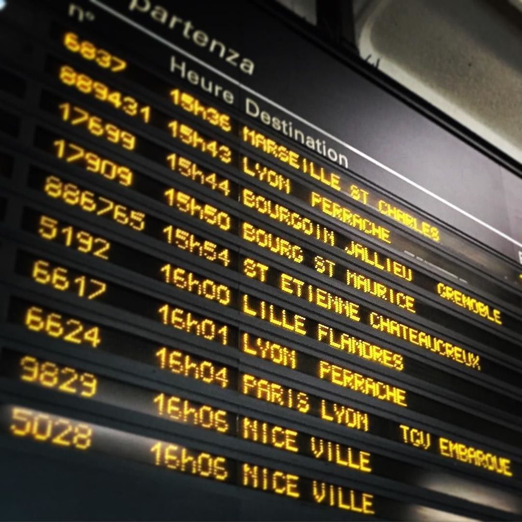 MontagneJadore's tweet photo. Next stop : Bourg Saint Maurice, accès Les Arcs 1800. #Vacances #Ski #winterisneverover #lesarc #paradiski by pierr… https://t.co/9GSD1BCmRE